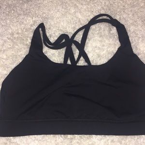 BLACK LULU SPORTS BRA!! size 6